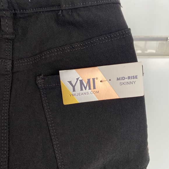 YMI’s PERFECT Jet black hyper stretch skinny Jean - Picture 6 of 7